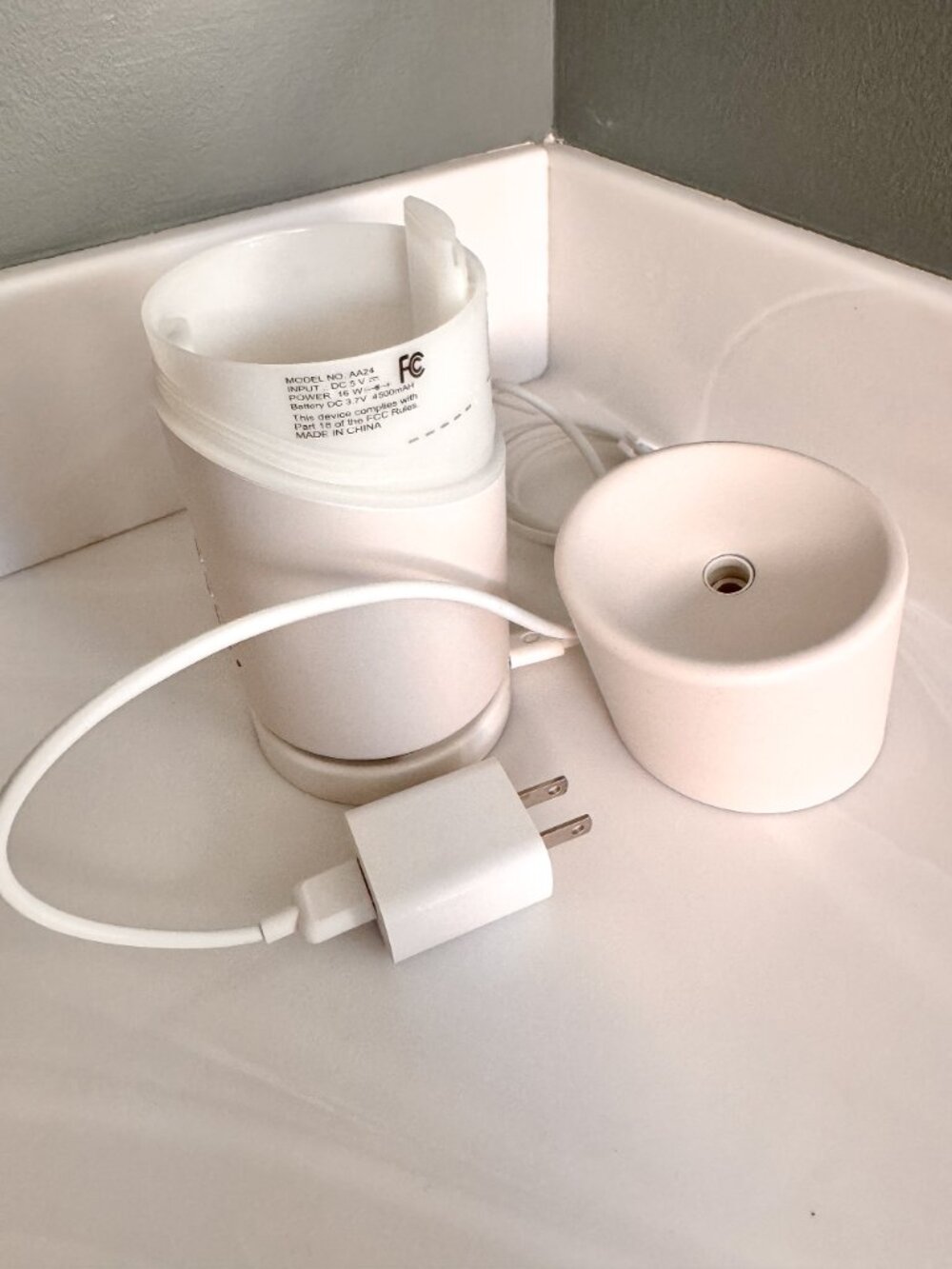 Vitruvi Move Diffuser - Picture 4 of 7